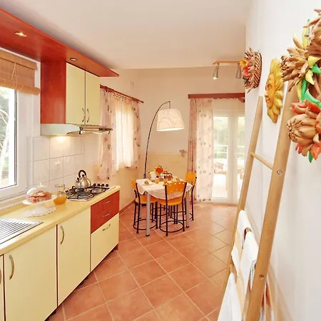 With Balcony And Sea View * ילסה